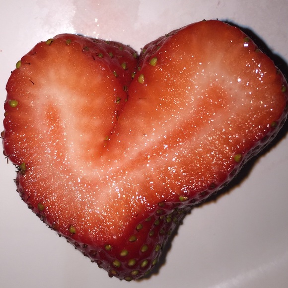 Meet your Posher, Dannah - Picture 2 of 3